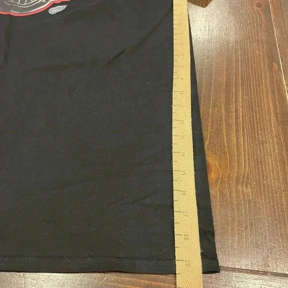 Detroit Redwings  Fanatics NHL T-Shirt - Picture 5 of 6